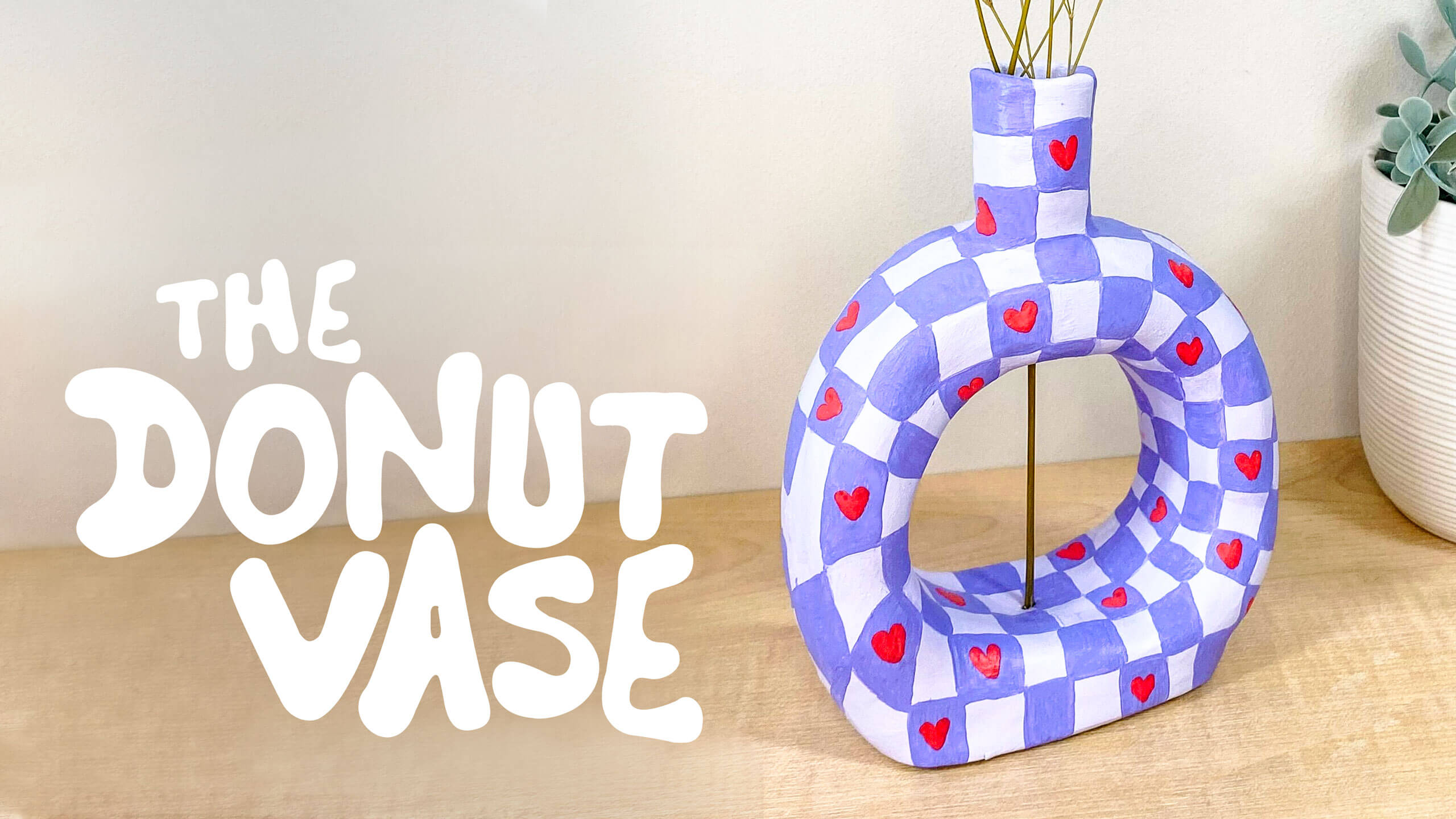 How To Make A Perfectly Glazed Donut Vase 🍩
