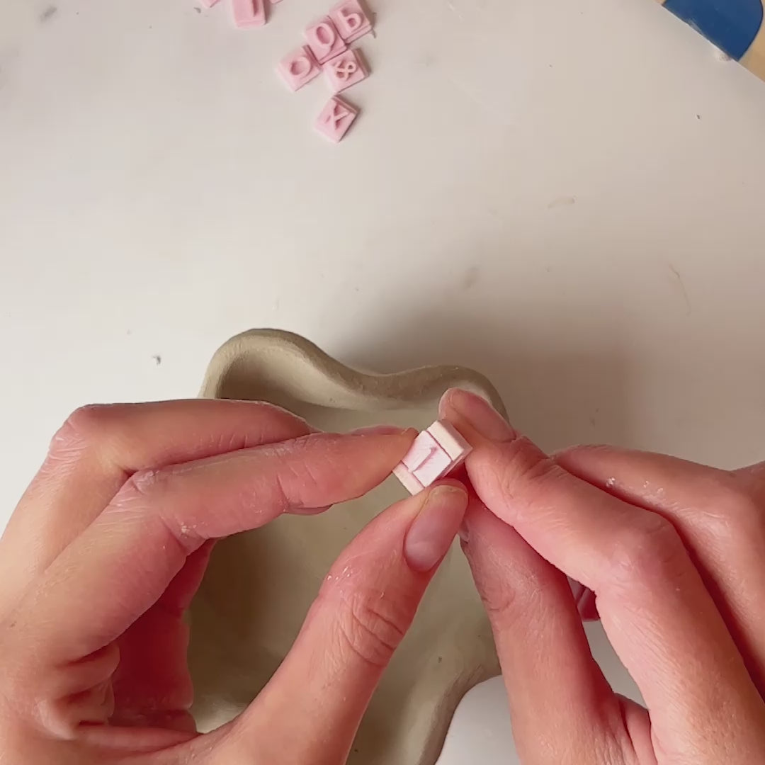 Trying out the Sculpd pottery kit / Unboxing, air dry clay + review 